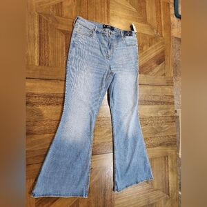Hollister High Rise Vintage Flare Jeans W33 L32 Light Wash Soft Hippie NWT